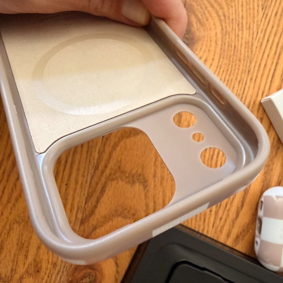 SOLD Velvet Caviar Nude Vibe Checker iPhone 17 Pro Case + AirPod Pro Case - Picture 8 of 13